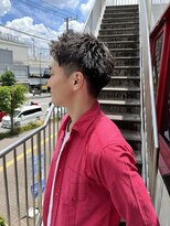 アイズ 海老名(AIZU)&nbsp;メンズショート アップバングショート スパイキーショート 眉毛