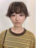 ニュアンスパーママッシュショートライトベージュヘア
