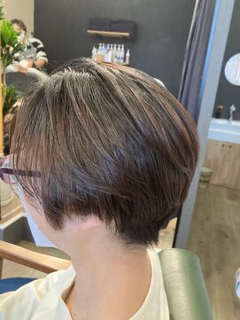 アンバー(amber) ショート