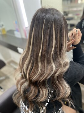 グランディールヘアデザイン(grandir hairdesign) ホワイトベージュハイライト!-Yurika-