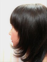 ヘアーフェイヴァリット(Hair Favorite) 顔周りの動きレイヤーミディ