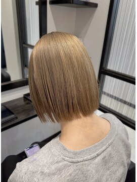 サロンドフィール 永山店(Salon de feel) ミルクティーベージュ×ボブ