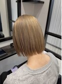ミルクティーベージュ×ボブ