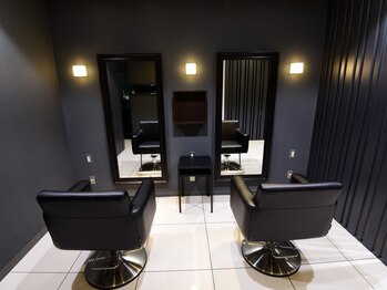 アイディー ヘアメイク(iDhair&make)の写真/【大須観音駅3番出口徒歩10秒】マンツーマン施術で、髪の悩みを解決します!特別な時間をお過ごしください♪