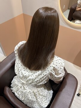 ユニ バイ ミリィ 四日市(uni by mily) 【uni馬場】アッシュブラウン/髪質改善/TOKIO/セミロングヘア