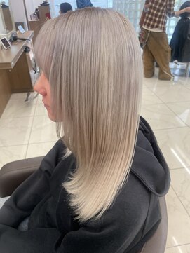 アッシュ 下北沢店(Ash) ブリーチ2．3回ホワイトカラー