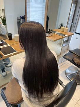 ガリカ 横浜(Gallica) 自然な暗髪ダークブラウン×ストレート