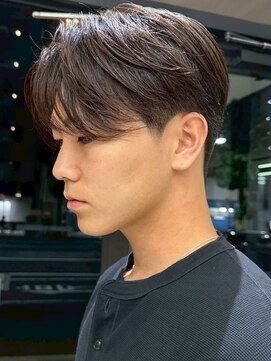 カルム(kalm) メンズセンターパートウルフセンターパートニュアンスパーマ襟足