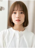 ミルクティーブラウン/内巻きボブ/顔周りレイヤー/透明感カラーe
