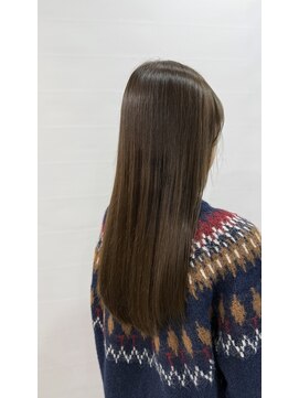 ウタシロイロ(uta shiroiro) 透明感カラー