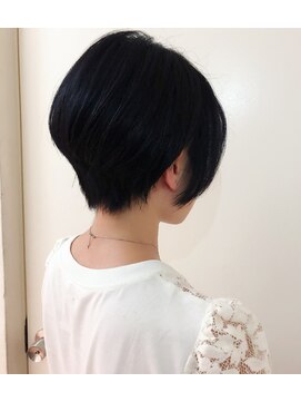 パティオンツー(PATIONN2) シルエットにこだわったメリハリ大人ミセス前下がりボブショート