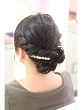 ヘアサロン ティファレス(Hair Salon TIPHARETH) ロープ編みシニオン