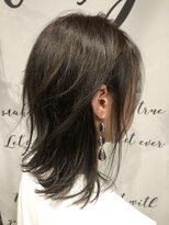 ウィクシー(wixy)&nbsp;ダークトーンの軽めスタイル