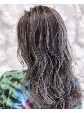 モアナ バイ ヘッドライト 沖縄東崎店(Moana by HEADLIGHT) Moana【東崎】#ハイライト#グレージュ#波巻き#アッシュ