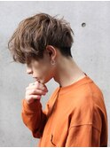 ショートレイヤーかき上げソフトツーブロックマッシュ