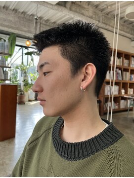 ビハインドザカーテン(BEHIND THE CURTAIN) ベリーショート