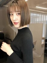 フォンズ(FONS)&nbsp;シンプルヘア　お洒落なミニボブコンパクトボブ切りっぱなしボブ