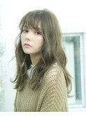 セミロングスタイル