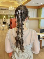 リタ(Lita)&nbsp;★ツインアレンジ/お呼ばれヘア/結婚式/2次会/ポニーテール★