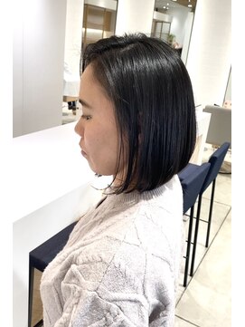 ステアケース 武蔵小杉店(stair:case) 大人ショートボブ/白髪ぼかしハイライト/髪質改善30代40代50代