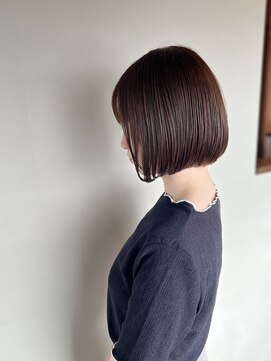 ラクレ(d.la cle) アッシュブラウンのメテオカラーとおさまりボブ【西大分】