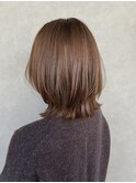 透け感ハイライトベージュ×くびれボブ