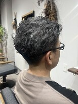 フェリスヘア(feliz hair)&nbsp;強め毛流れグレイヘア