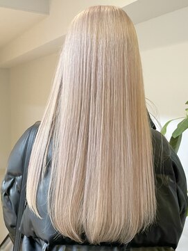 サンク 原宿 表参道(cinq) ハイトーンカラーブロンドカラーミルクティーベージュレイヤー