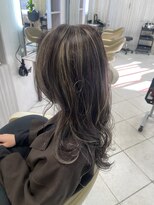 アース 西千葉店(HAIR&MAKE EARTH)&nbsp;☆筋感ハイライトでグレージュに☆