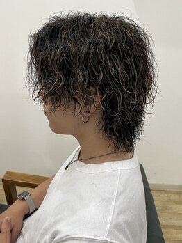 レルム(REALM)の写真/【メンズパーマで垢抜け】忙しい朝のセットも楽に決まる、再現性の高いスタイルをご提案します◎