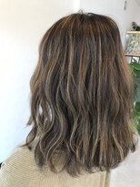 トイロ(TOIRO)&nbsp;【TOIROで叶える】大人女子に人気の柔らかハイライトカラー