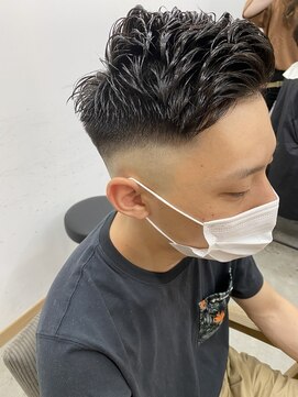 キューズ クラブ(cuz KLUB) 【cuzKLUB】バーバースタイル 濡れパン×スキンフェード［池袋］