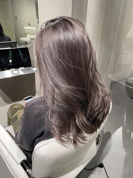 ニキータ(Nikiita) グレージュ B1401