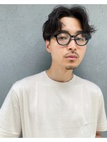 センターパート　大人パーマ