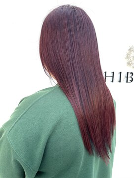 ヒビカ(HIBIKA) 鮮やかレッドカラー&髪質改善トリートメントで艶ストレート