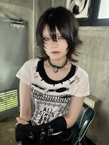 アリー(ally) シャギーウルフカット外ハネウルフ中性ウルフショートウルフ