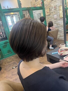 ヘアーラウンジ アンフィ 井土ヶ谷(Hair Lounge Anphi) 【マイ】大人ショート