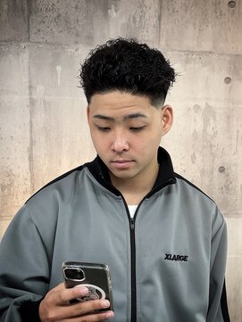 メイン(MENIN) フェードパーマ