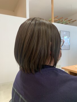 ストーリアエフ カミトザッカ(storia.f kami to zakka) ショートボブ