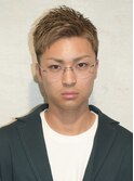 アップバングショートミルクティーカラー