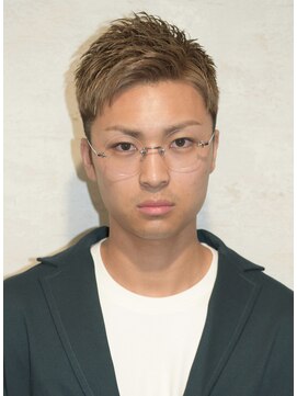 スワッグバーバースタジオ(SWAG BARBER STUDIO) アップバングショートミルクティーカラー