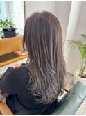 【グレージュ】【ハイトーン】【ロング】透明感グレージュ