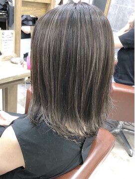 ジゼル(gisele) ニュアンスハイライト