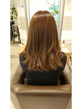 ウィービーパセリ atre川越店(WE BE PARSLEY) ハイライトヘアカラー【木村沙織】