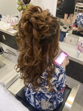 シム テンジン(hair & beaty SIM tenjin) ハーフおだんご