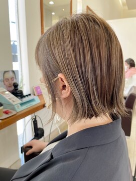 ヴェント(VENTO) ショートカット/顔周りレイヤーカット/ショートボブ/ボブヘア