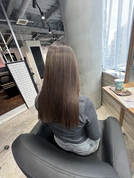 リーオオサカ(Lee Osaka) ベージュブラウン×東芽生