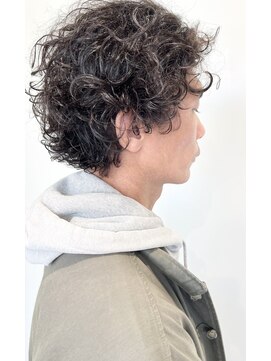 バディヘア ルーツ(BUDDY HAIR ROOTS) くせ毛風パーマ×パーマウルフスタイル