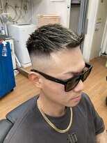 カットワン 竹の塚店(Cut-one)&nbsp;金メッシュフェード