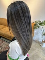 メリー オオサカ(Merly Osaka)&nbsp;smoky greige balayage